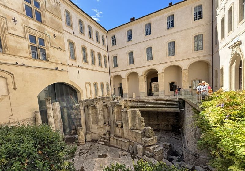 クリックすると拡大表示になります